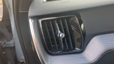 Volvo Xc60 2.0 B4D R DESIGN 5dr AWD Geartronic Diesel Estate